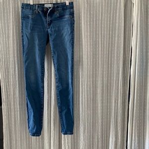Henry and Belle Size 27 skinny Jean